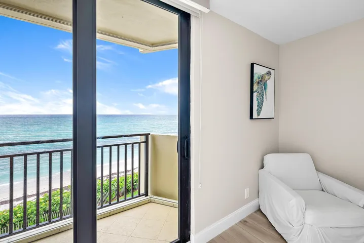 5460 N Ocean Drive #3B-29