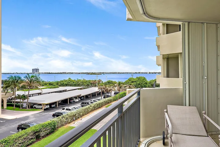 5460 N Ocean Drive #3B-33