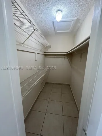 Master Walking Closet