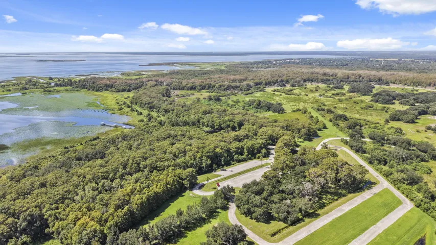 36_sebring + oak view drive + park 01