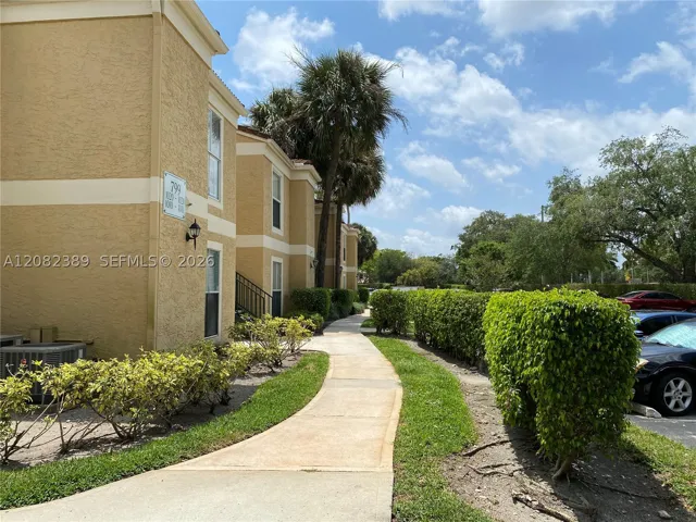733 Riverside Dr 1212, Coral Springs, Florida 33071