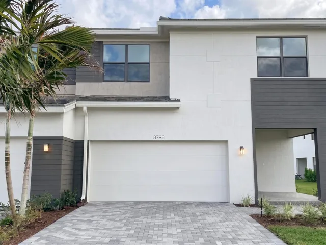 8798 Antaturs Dr Exterior-Entrance