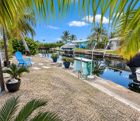 PATIO DECK