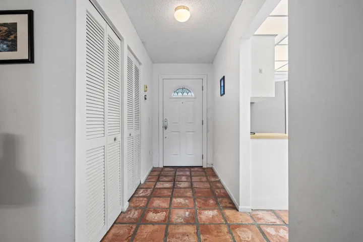 004-36StratfordLaneWest-F-BoyntonBeach-F