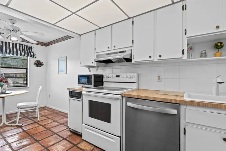 006-36StratfordLaneWest-F-BoyntonBeach-F