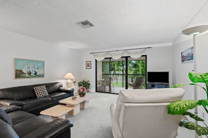011-36StratfordLaneWest-F-BoyntonBeach-F