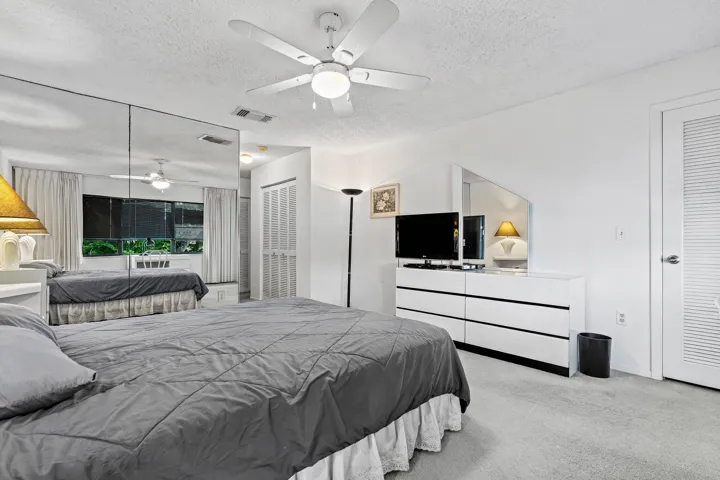 024-36StratfordLaneWest-F-BoyntonBeach-F