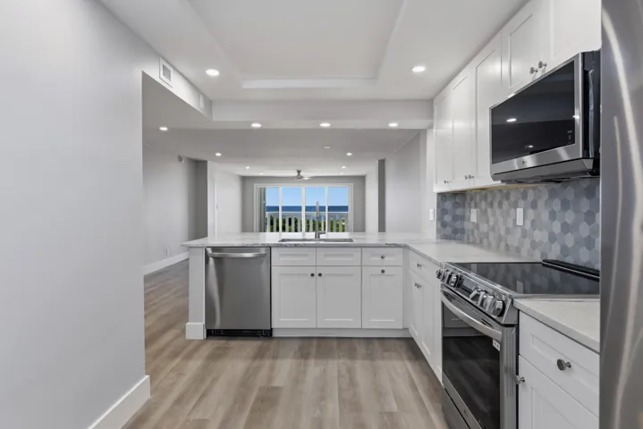 015-019-1012 N Ocean Blvd-4200x2804