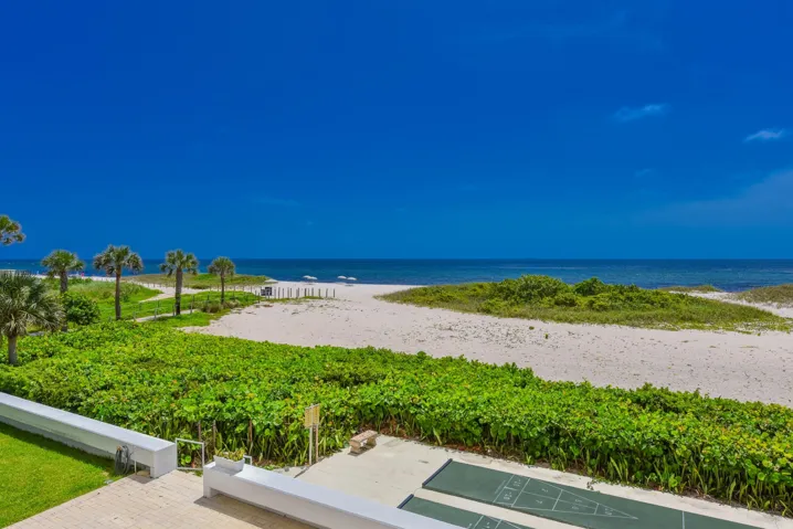 008-011-1012 N Ocean Blvd-3000x2003