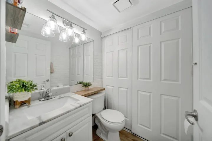 16_HALF BATH_LAUNDRY_2