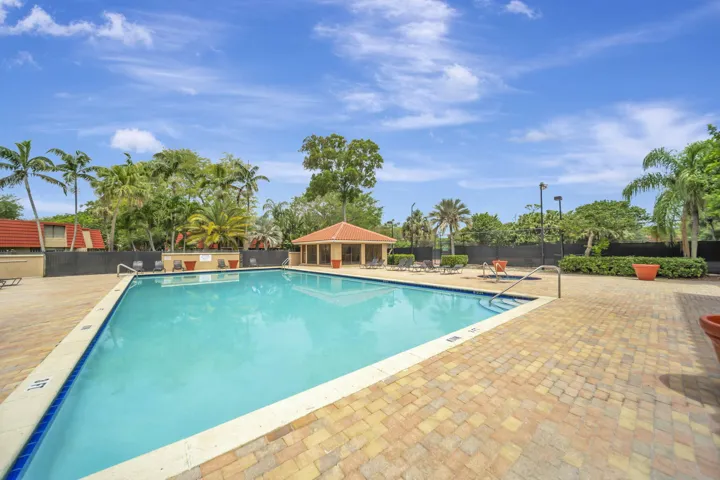 43_AMENITIES_POOL_4