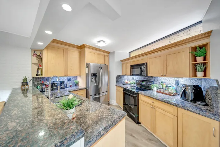 13_KITCHEN_1