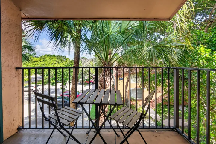 10765 apt 307-28