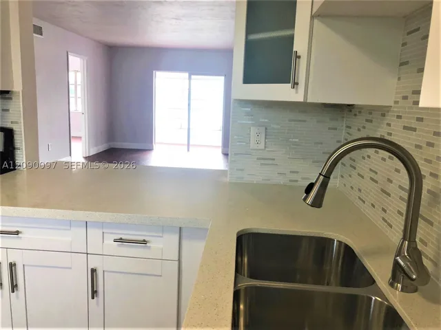 18900 Ne 3rd Ct 515, Miami, Florida 33179