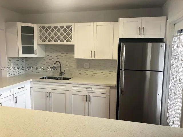 18900 Ne 3rd Ct 515, Miami, Florida 33179