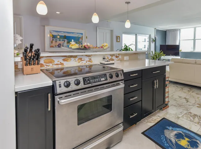 2600 N Flagler Dr Apt 803 West-print-020