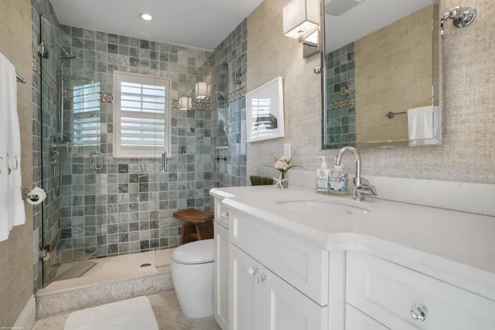 13199 Halifax Ct 044