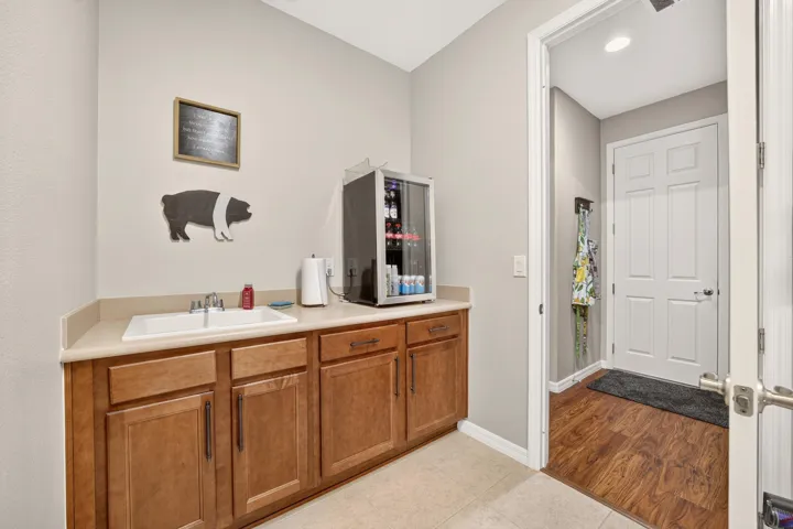 Utility Room with Sink