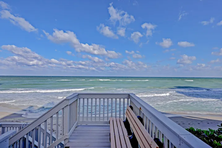 BEACH ENTRANCE