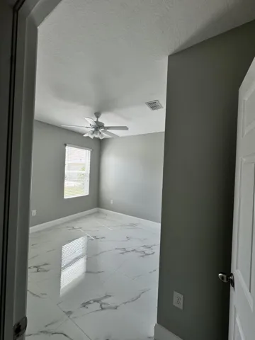 2251 GARFIELD FRONT 10