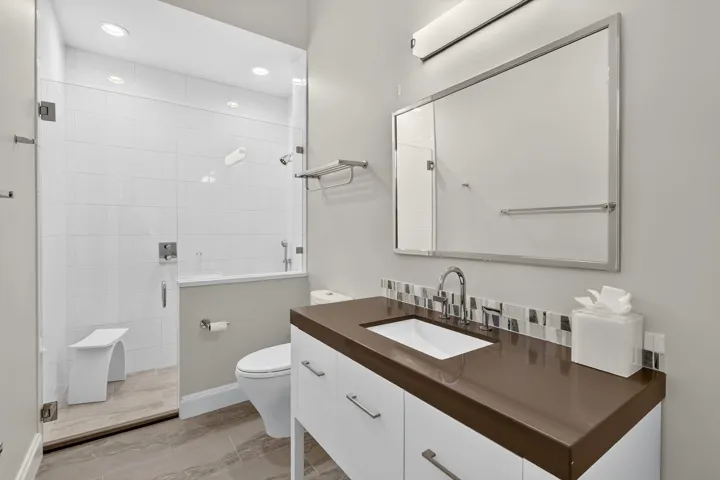 Guest bathroom #2