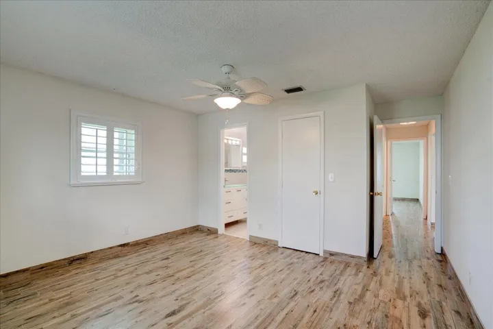 26-2198 SW 12th-27