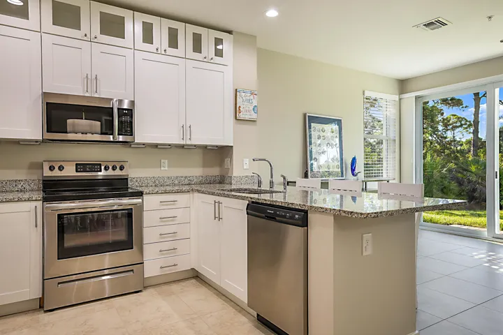6216 SE Portofina Circle -13