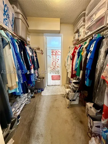 Walk-In Closets