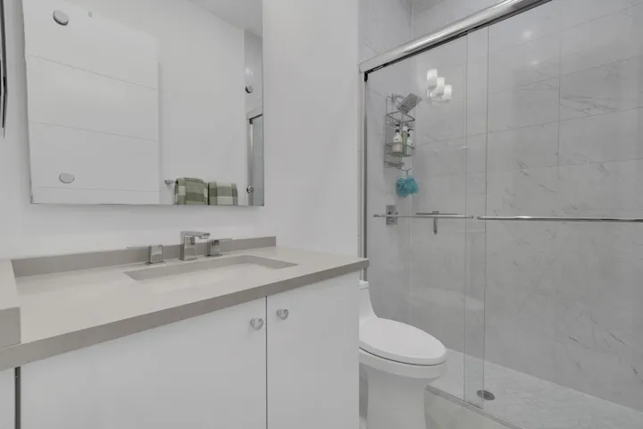 4TH BATHROOM