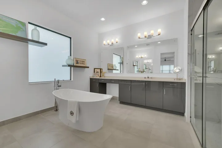 PRIMARY BATHROOM