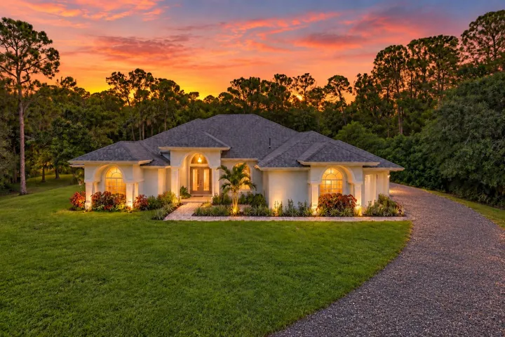 56_Front_Elevated_Driveway