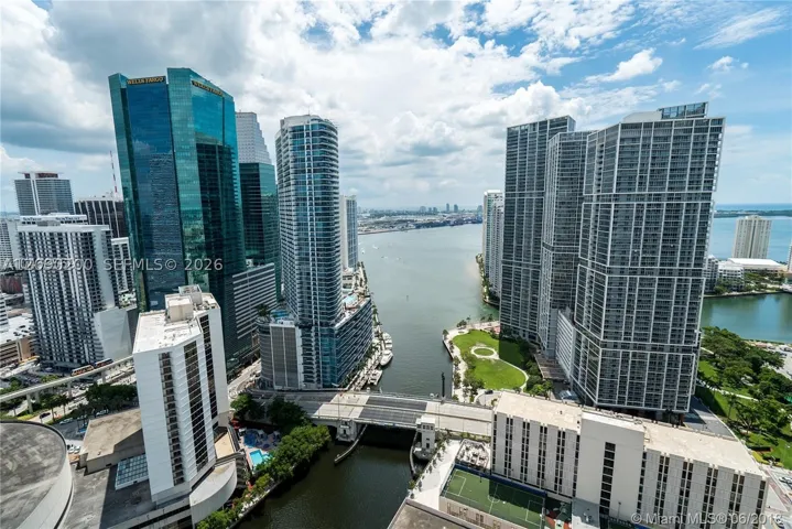 31 Se 5 St 1203, Miami, Florida 33131