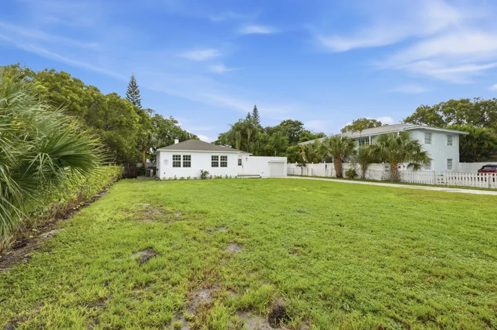 5-web-or-mls-5203_N_Flagler_Dr_07413