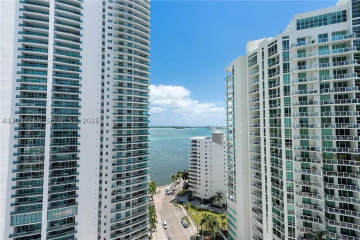 1300 Brickell Bay Dr 1905, Miami, Florida 33131