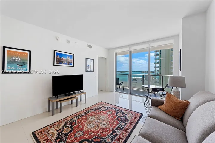 1300 Brickell Bay Dr 1905, Miami, Florida 33131
