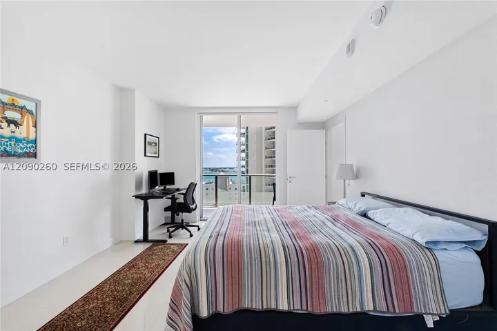 1300 Brickell Bay Dr 1905, Miami, Florida 33131