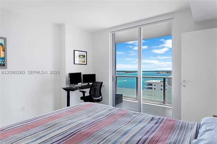 1300 Brickell Bay Dr 1905, Miami, Florida 33131
