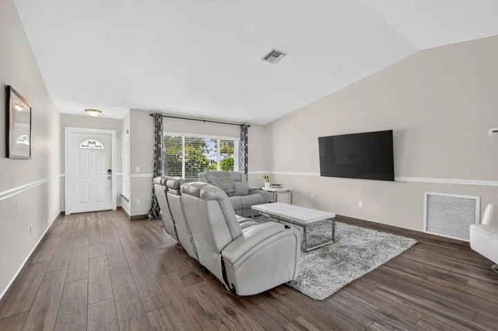 10-web-or-mls-22606-16