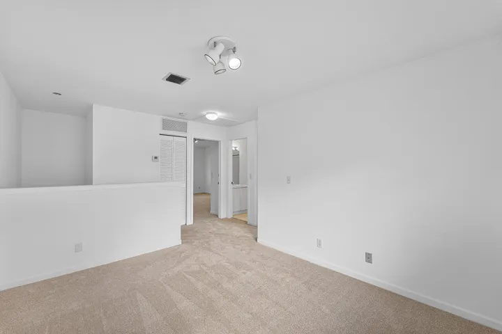 020-11031PeriwinkleLane-Tamarac-FL-33321