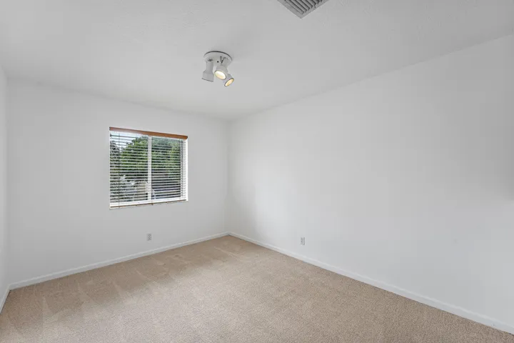 019-11031PeriwinkleLane-Tamarac-FL-33321