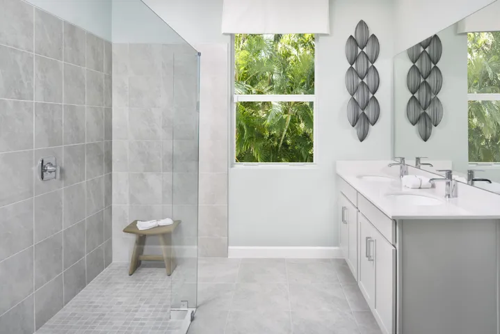 WEB Biscayne Owners Bath by RHP