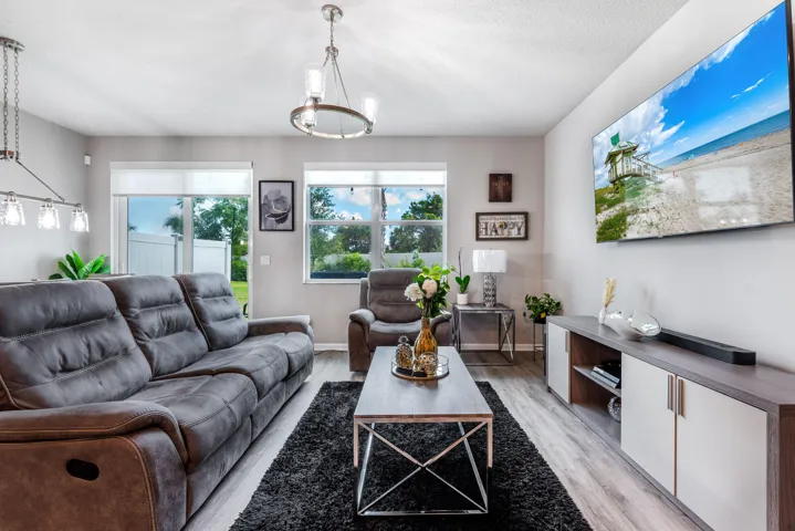 1645LindleySt.MagnoniaPark-10