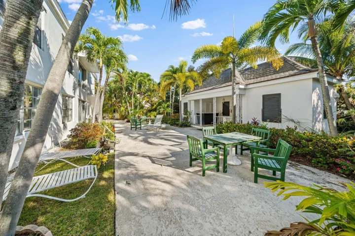Private Courtyard