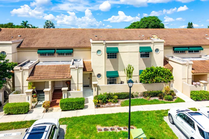 038-6735ViaRegina-BocaRaton-FL-33433-FUL
