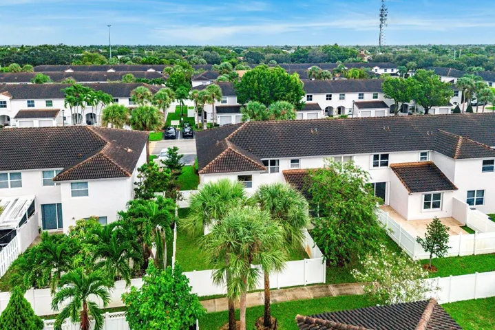 046-16856Southwest1stPlace-PembrokePines