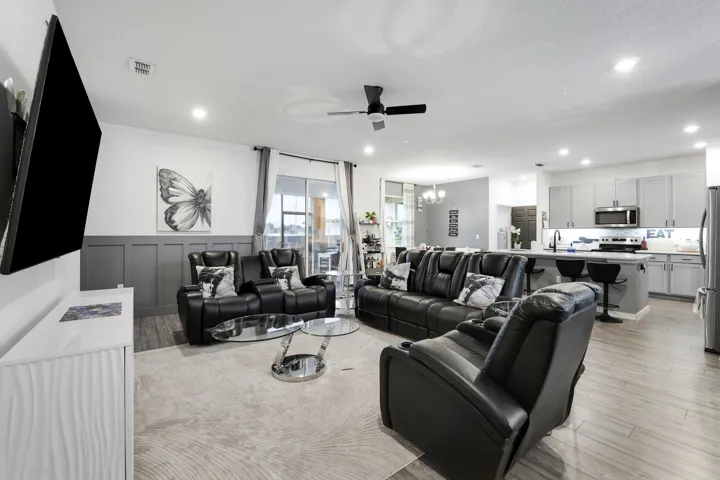 Spacious Main Living Area