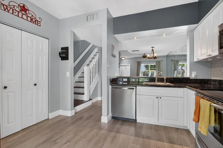 16-web-or-mls-3125-0385
