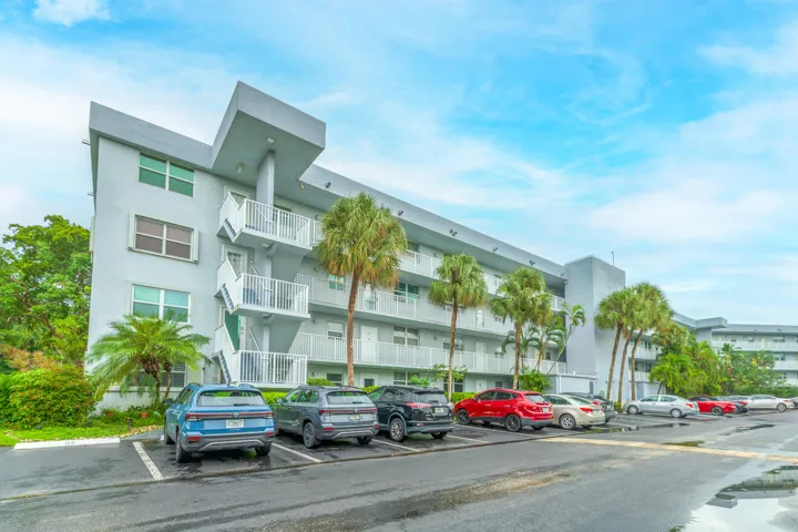 20260911 - 101 Royal Park Dr 1C - MR-1