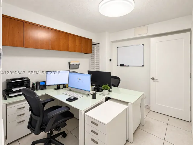 Office 4 - Additional View