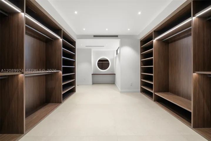 Closet